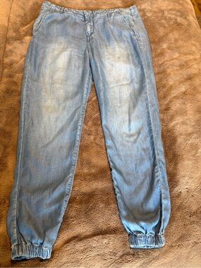 Black Orchid Women's Light Blue Boyfriend Denim Joggers